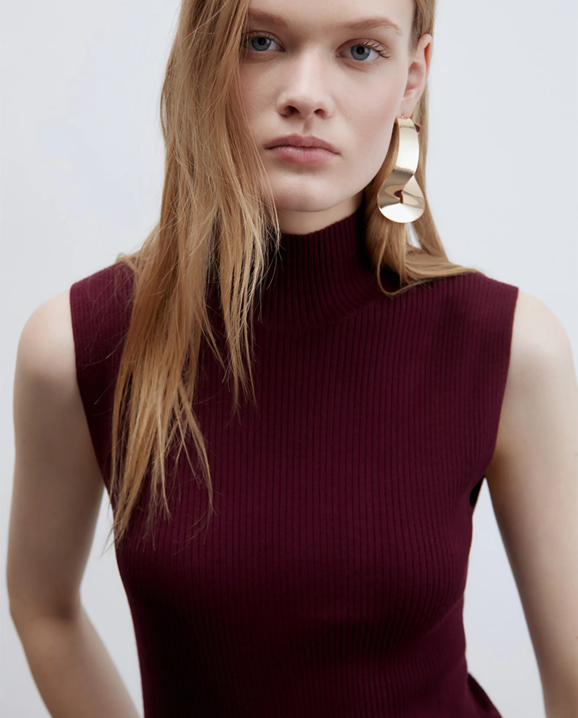 Топ без рукавов Sfera, бордовый
Топ без рукавов Sfera, бордовый