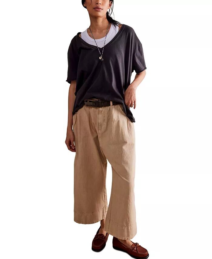 Женская футболка Nina с V-образным вырезом Free People, черный
Женская футболка Nina с V-образным вырезом Free People, черный