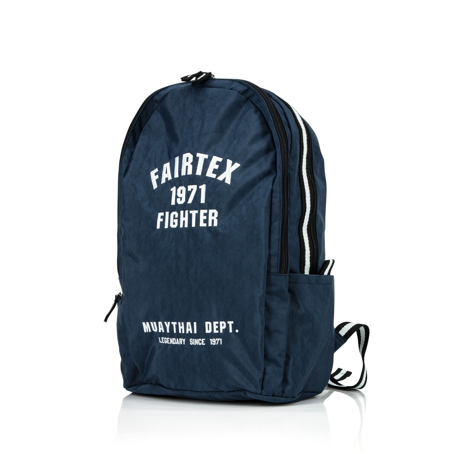 Рюкзак Fairtex Fighter Backpack - Blueberry, темно-синий
Рюкзак Fairtex Fighter Backpack - Blueberry, темно-синий