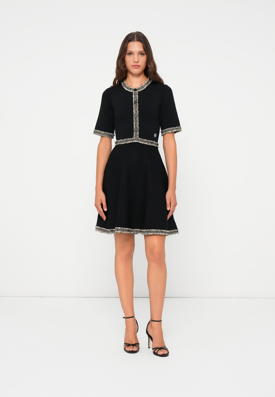 Платье KARL LAGERFELD BOUCLE DETAIL DRESS, Black
Платье KARL LAGERFELD BOUCLE DETAIL DRESS, Black