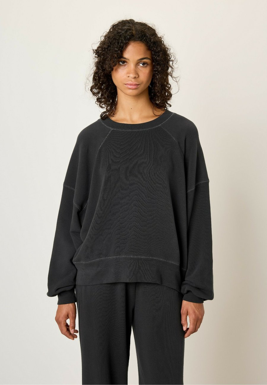 Толстовка American Vintage ATUBAY, Tenebre/Black, Черный, Толстовка American Vintage ATUBAY, Tenebre/Black
Толстовка American Vintage ATUBAY, Tenebre/Black, Черный, Толстовка American Vintage ATUBAY, Tenebre/Black