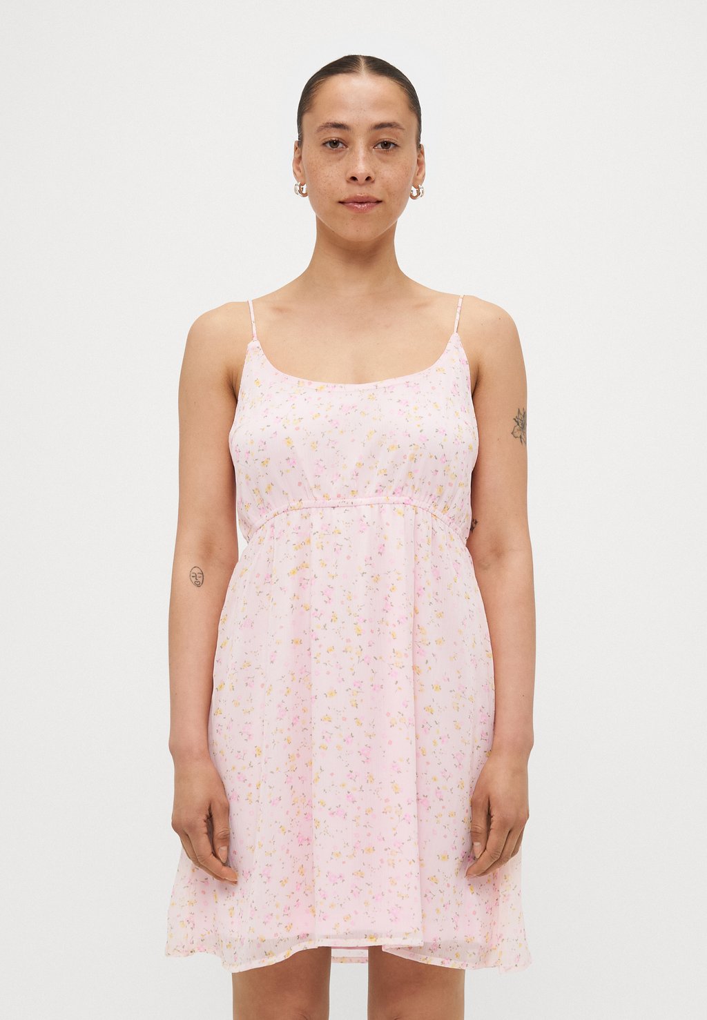 Повседневное платье VMSMILLA SINGLET SHORT DRESS Vero Moda Petite, фуксия
Повседневное платье VMSMILLA SINGLET SHORT DRESS Vero Moda Petite, фуксия