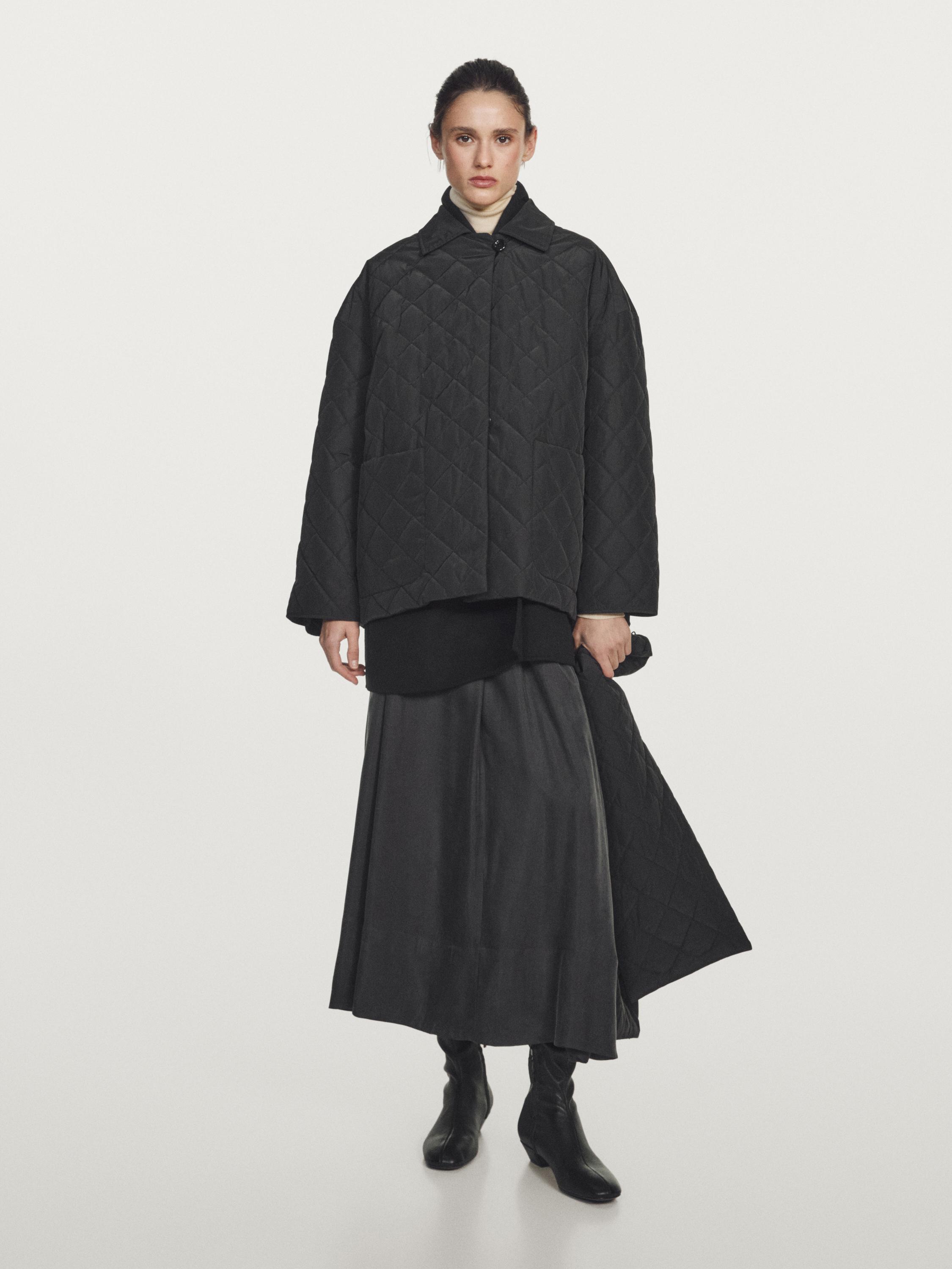 Водоотталкивающая куртка-пуховик с шарфом Massimo Dutti, черный
Водоотталкивающая куртка-пуховик с шарфом Massimo Dutti, черный