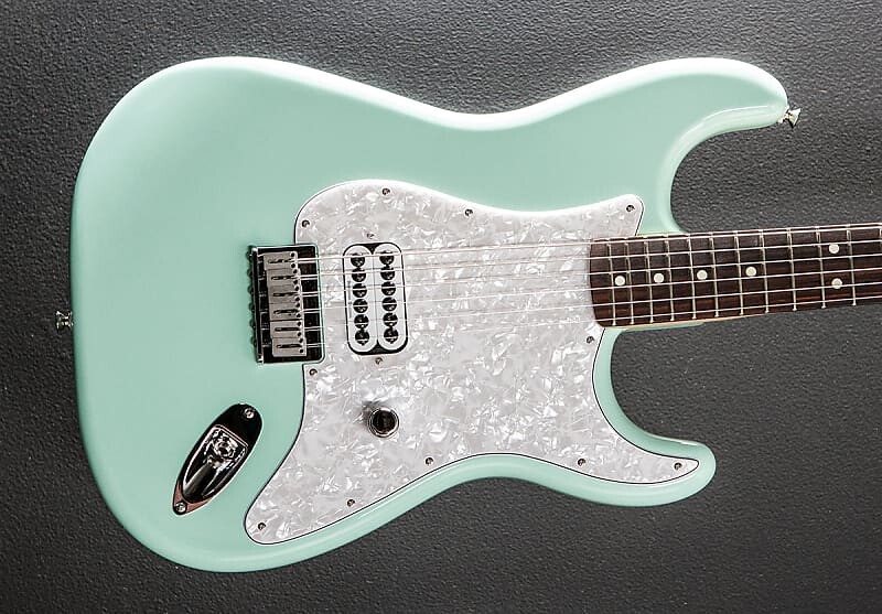 Электрогитара Fender Limited Edition Tom DeLonge Stratocaster - Surf Green
Электрогитара Fender Limited Edition Tom DeLonge Stratocaster - Surf Green