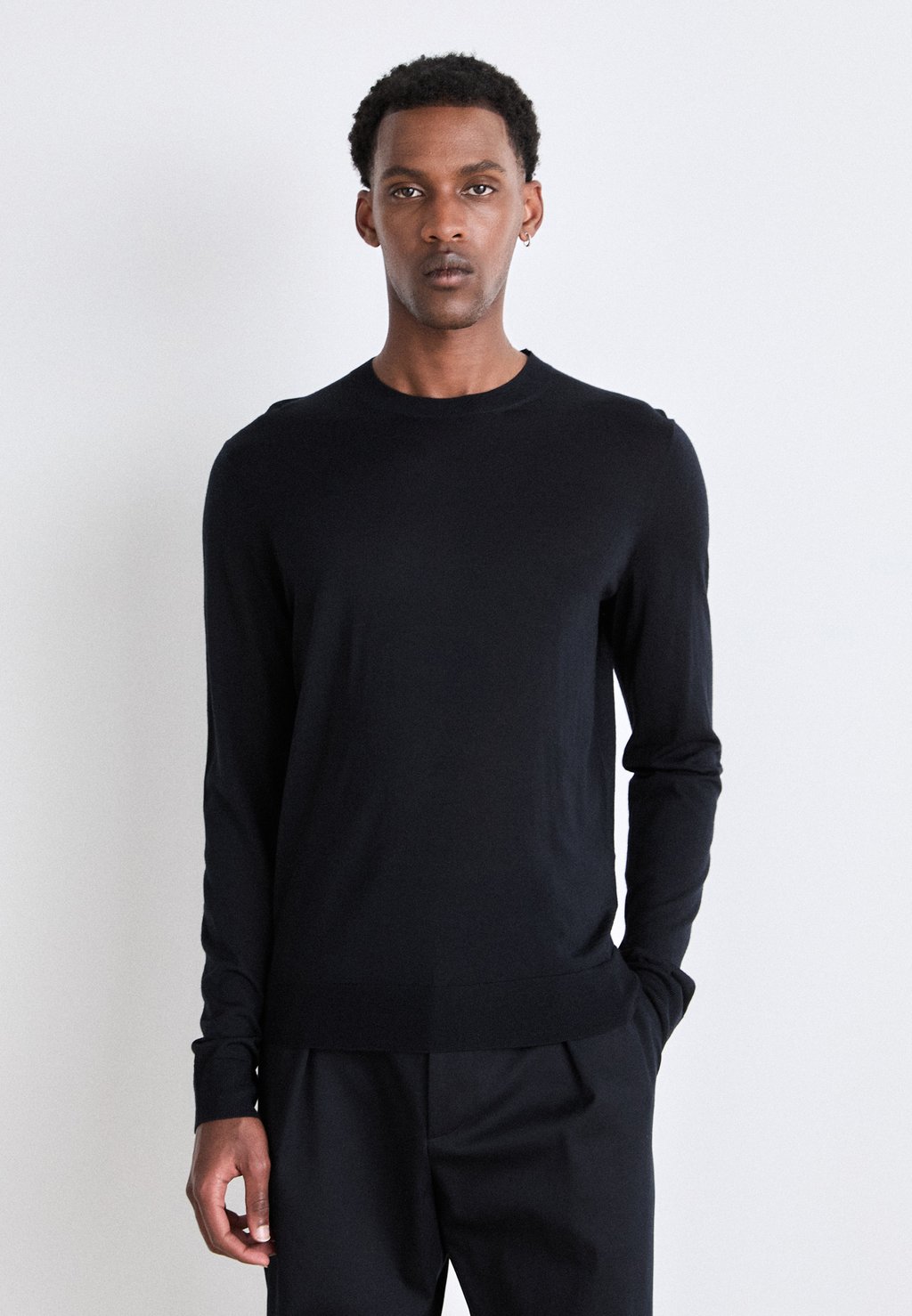 Джемпер JASPERO BOSS, темно-синий
Джемпер JASPERO BOSS, темно-синий