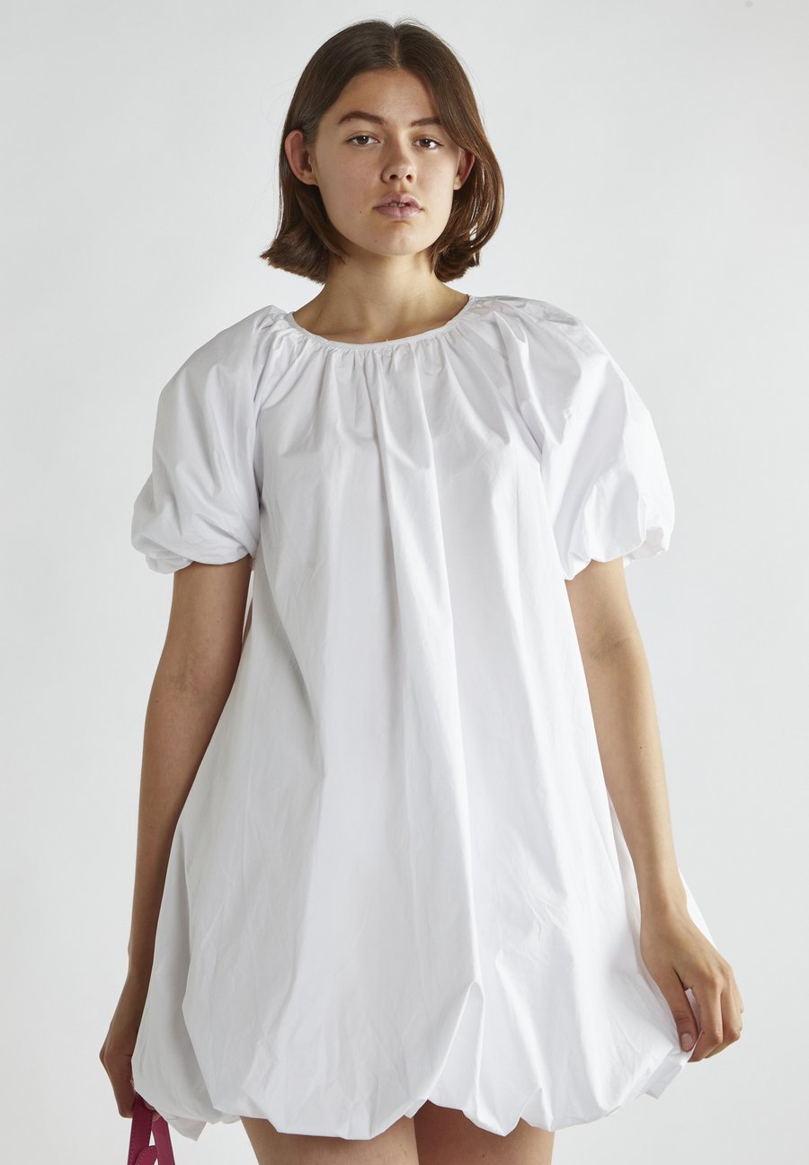 Платье Glamorous Day dress, White
Платье Glamorous Day dress, White