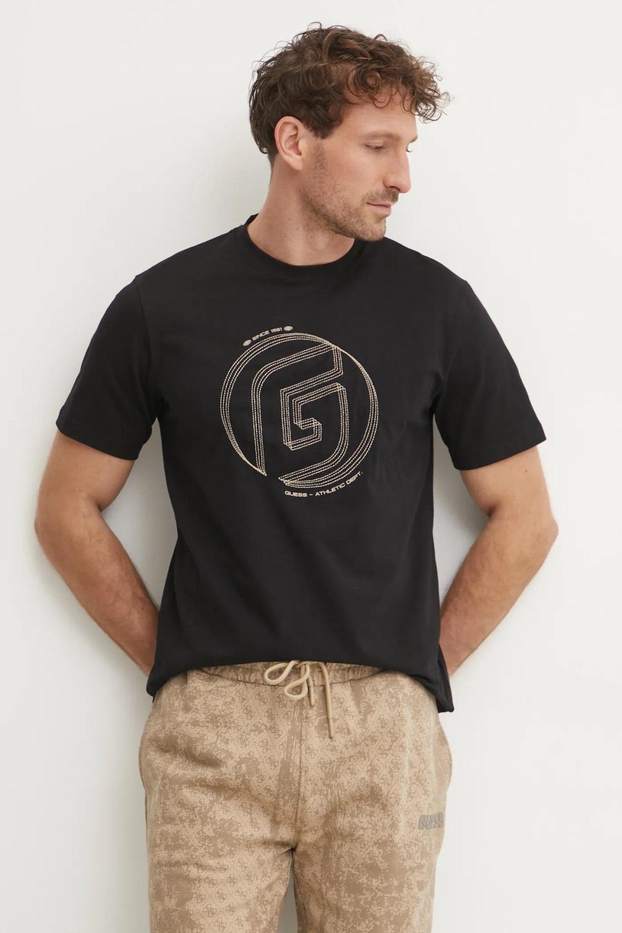 КЕФКА футболка Guess, черный
КЕФКА футболка Guess, черный