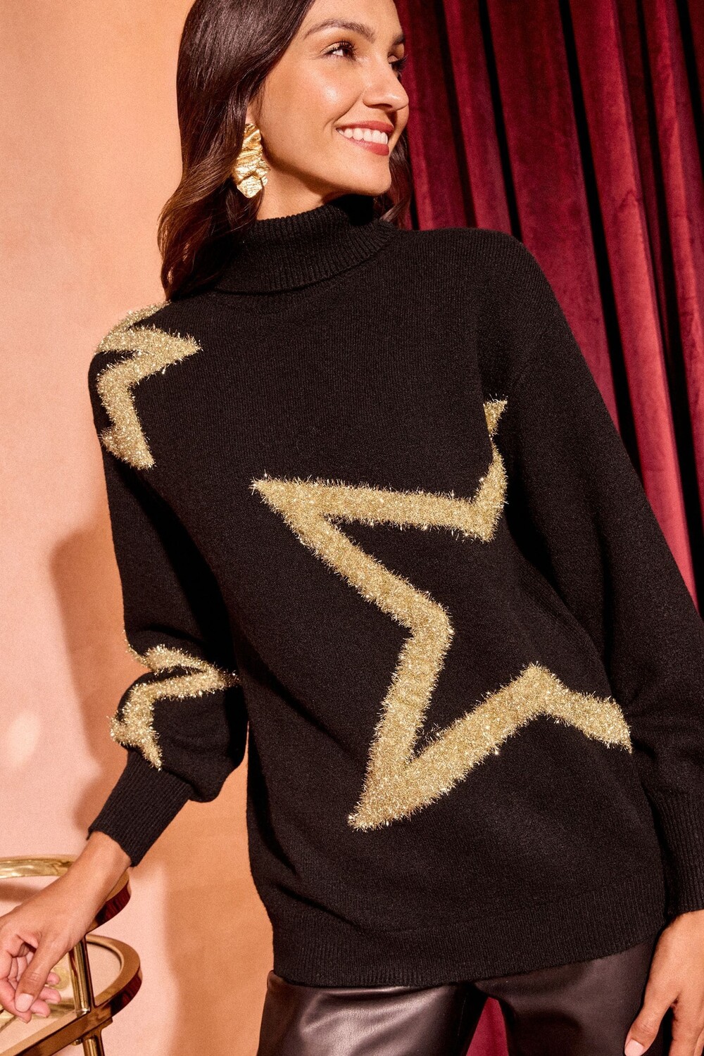 Уютный удлиненный джемпер с круглым вырезом Love & Roses, черный
Уютный удлиненный джемпер с круглым вырезом Love & Roses, черный