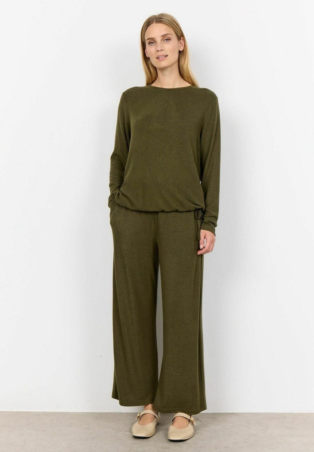 Топ с длинными рукавами Soyaconcept, оливковый
Топ с длинными рукавами Soyaconcept, оливковый