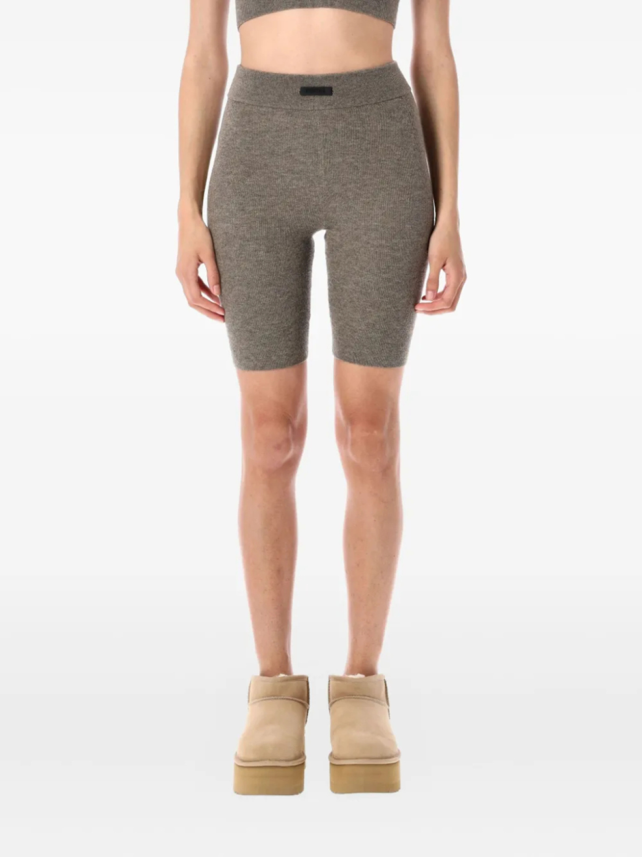 Шорты в рубчик FEAR OF GOD ESSENTIALS, нейтральный
Шорты в рубчик FEAR OF GOD ESSENTIALS, нейтральный