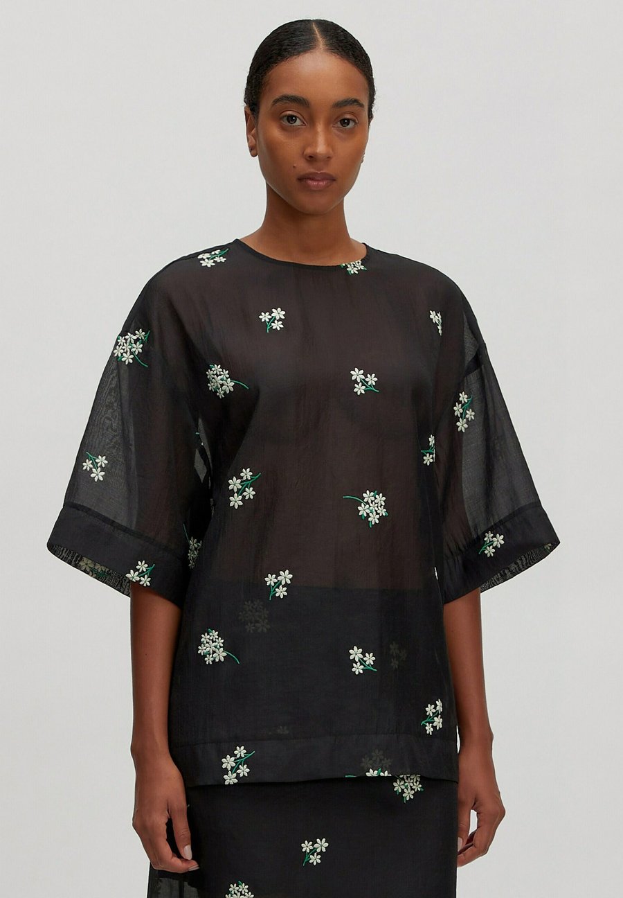 Блуза EDITED CATHERINE, Schwarz/Weiß/Black
Блуза EDITED CATHERINE, Schwarz/Weiß/Black