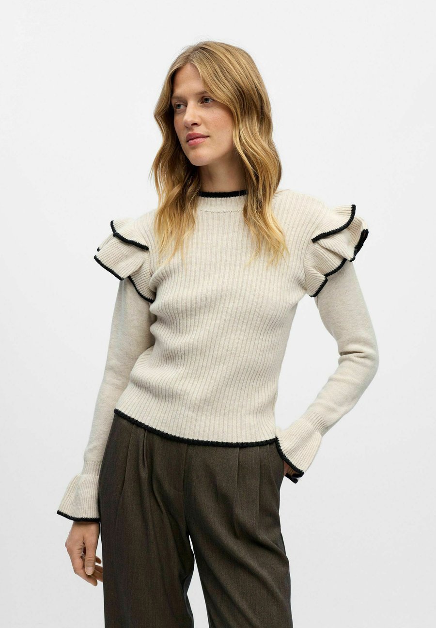 Джемпер Object Jumper, White Sand/White
Джемпер Object Jumper, White Sand/White