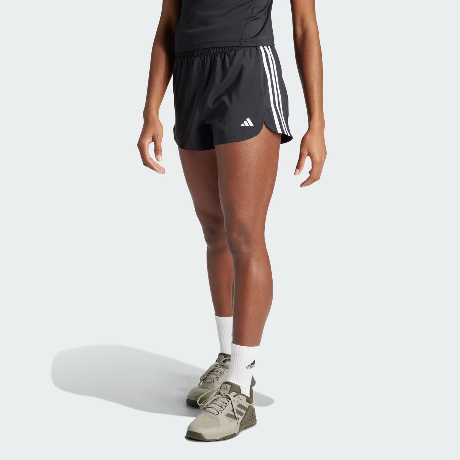 Тканые шорты с высокой посадкой с 3 полосками Pacer Training Adidas, цвет Black/White
Тканые шорты с высокой посадкой с 3 полосками Pacer Training Adidas, цвет Black/White