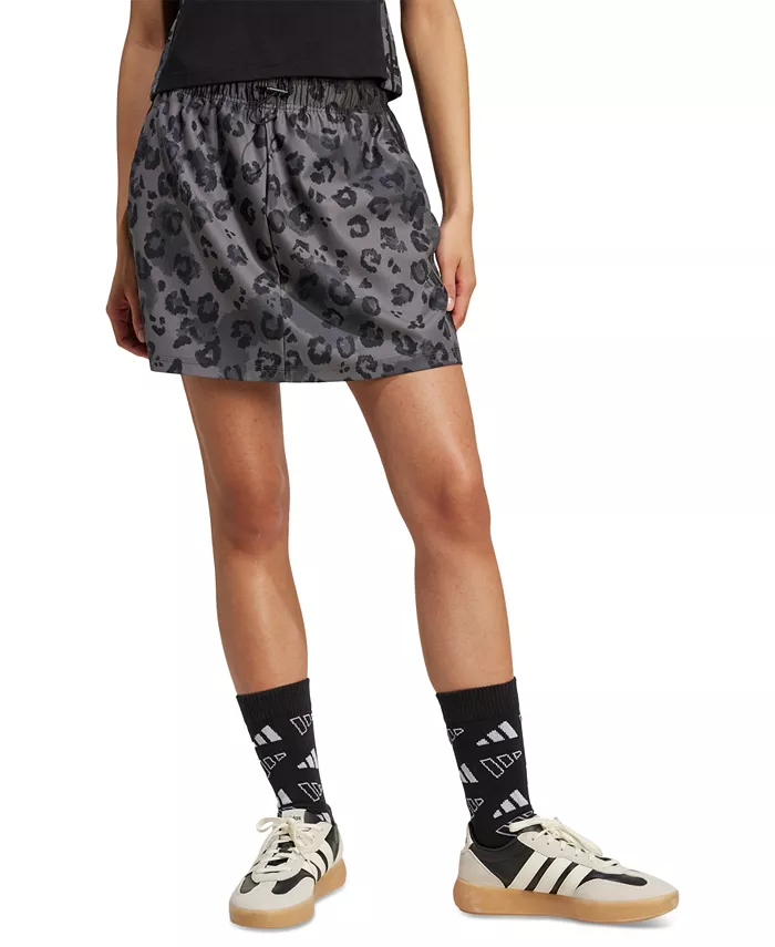 Женская юбка-шорты А-силуэта из французского трикотажа с анималистичным принтом adidas, мультиколор 
Женская юбка-шорты А-силуэта из французского трикотажа с анималистичным принтом adidas, мультиколор