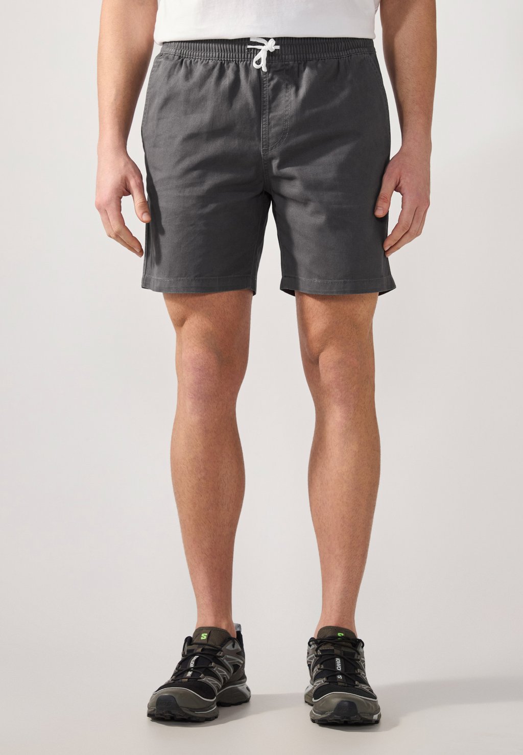 Шорты Pier One by Zalando, темно-серый
Шорты Pier One by Zalando, темно-серый