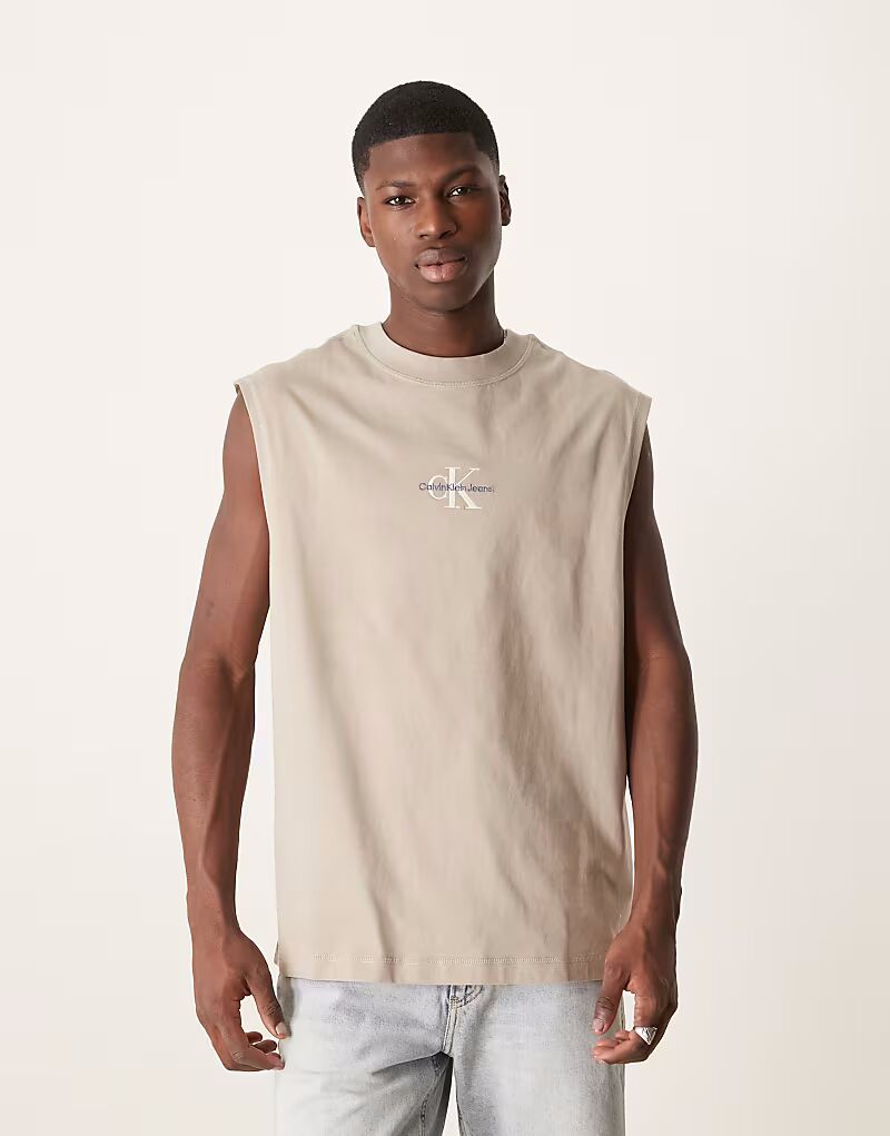 Майка Calvin Klein Jeans monologo в каменном цвете
Майка Calvin Klein Jeans monologo в каменном цвете