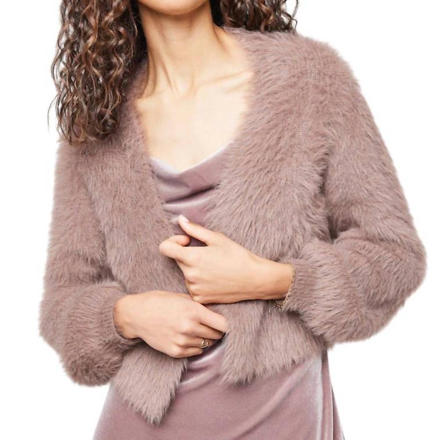 Кардиган Katherine цвета Fawn Gentle Fawn
Кардиган Katherine цвета Fawn Gentle Fawn