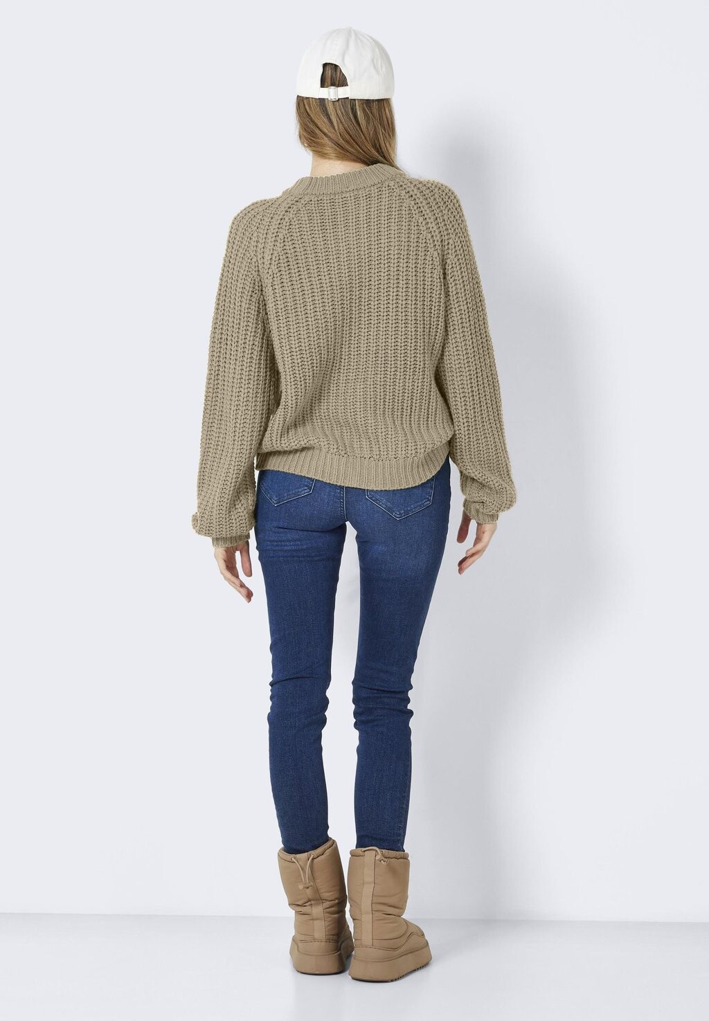 Кардиган NMCHARLIE V-NECK Noisy May, серый
Кардиган NMCHARLIE V-NECK Noisy May, серый