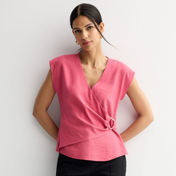 Миниатюрный топ-обертка с V-образным вырезом Nine West, цвет berry flavor
Миниатюрный топ-обертка с V-образным вырезом Nine West, цвет berry flavor