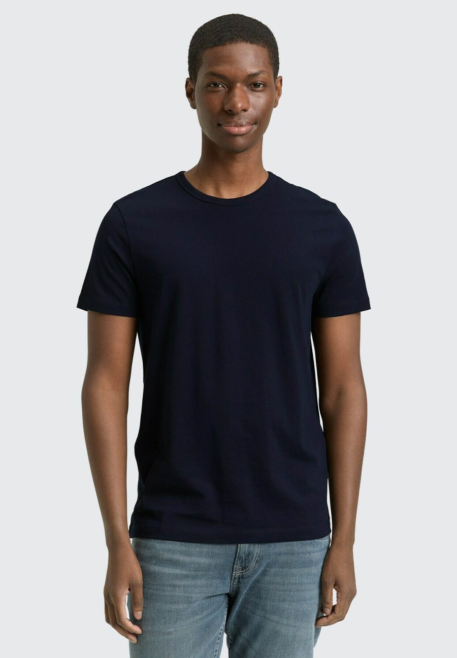 Футболка TOM TAILOR DENIM Basic T-shirt, Sky Captain Blue/Dark Blue, Синий, Футболка TOM TAILOR DENIM Basic T-shirt, Sky Captain Blue/Dark Blue
Футболка TOM TAILOR DENIM Basic T-shirt, Sky Captain Blue/Dark Blue, Синий, Футболка TOM TAILOR DENIM Basic T-shirt, Sky Captain Blue/Dark Blue