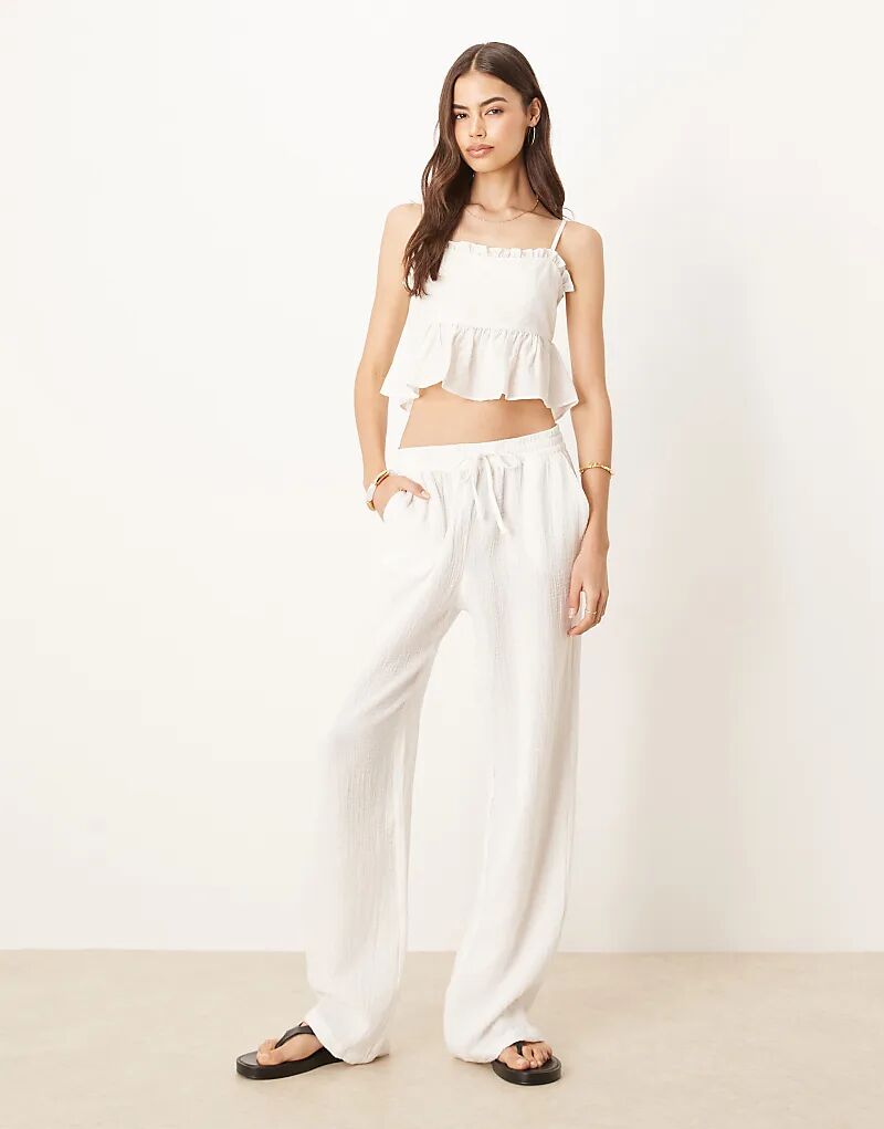 Широкие брюки JDY Tall из марли цвета «бежевый»
Широкие брюки JDY Tall из марли цвета «бежевый»