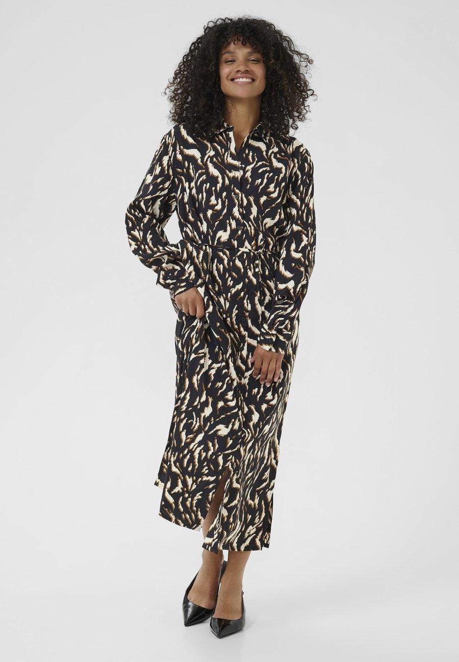 Платье Kaffe Shirt dress, Black Brown Graphic Animal/Black
Платье Kaffe Shirt dress, Black Brown Graphic Animal/Black