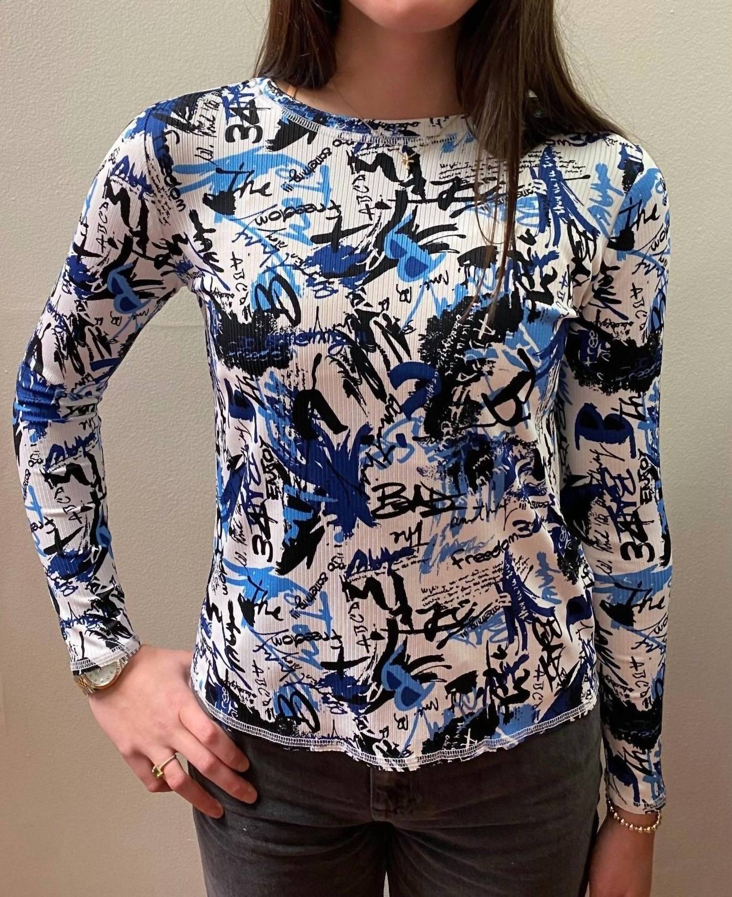 Футболка с эластичным швом спереди, цвет синий Elliott Lauren
Футболка с эластичным швом спереди, цвет синий Elliott Lauren