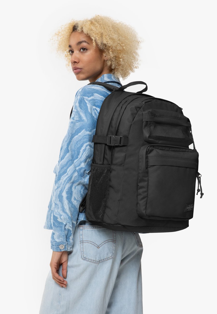 Рюкзак Eastpak DOUBLE PRO, Black
Рюкзак Eastpak DOUBLE PRO, Black