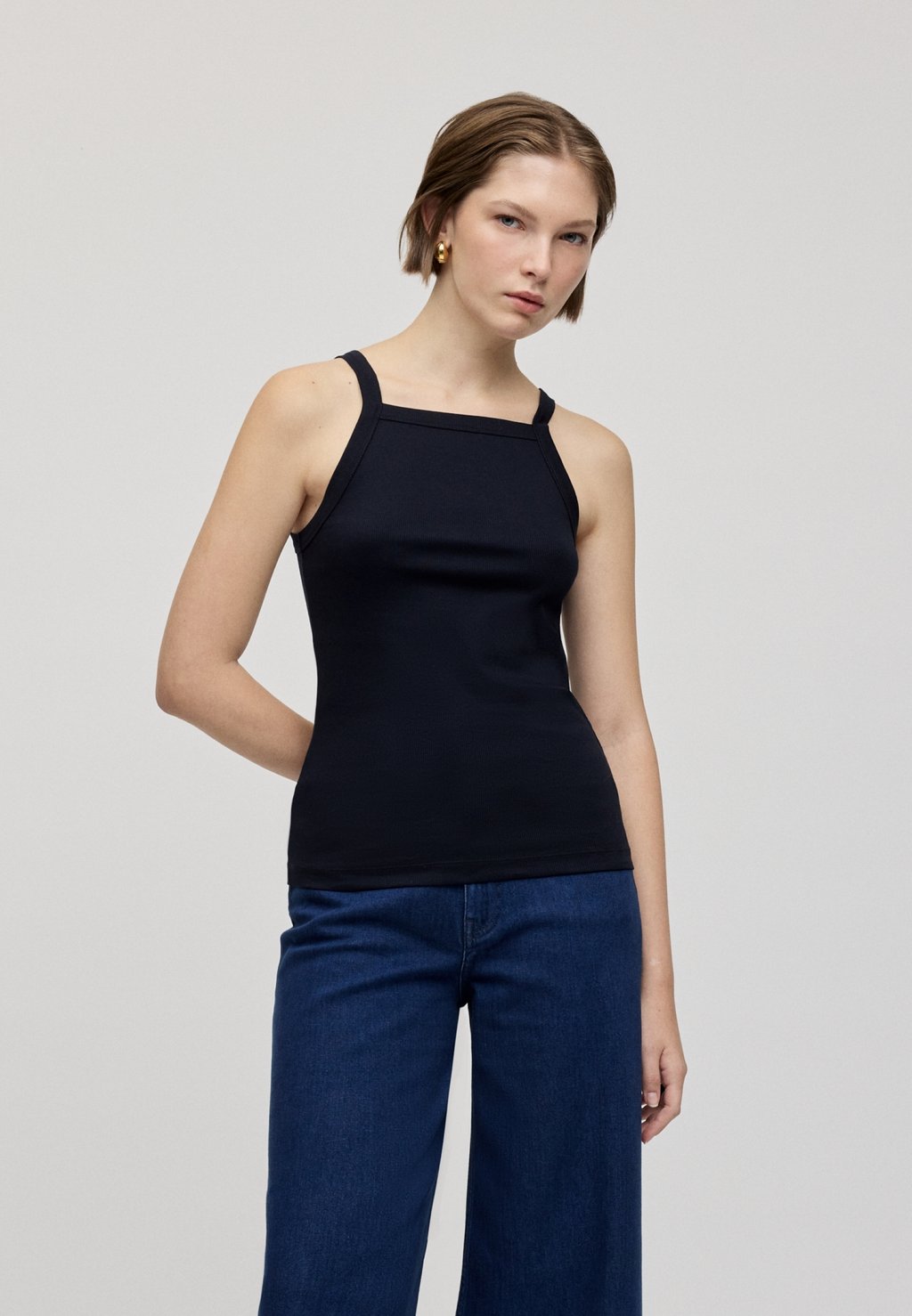 Топ KLARA ROSE IVY OAK, темно-синий
Топ KLARA ROSE IVY OAK, темно-синий