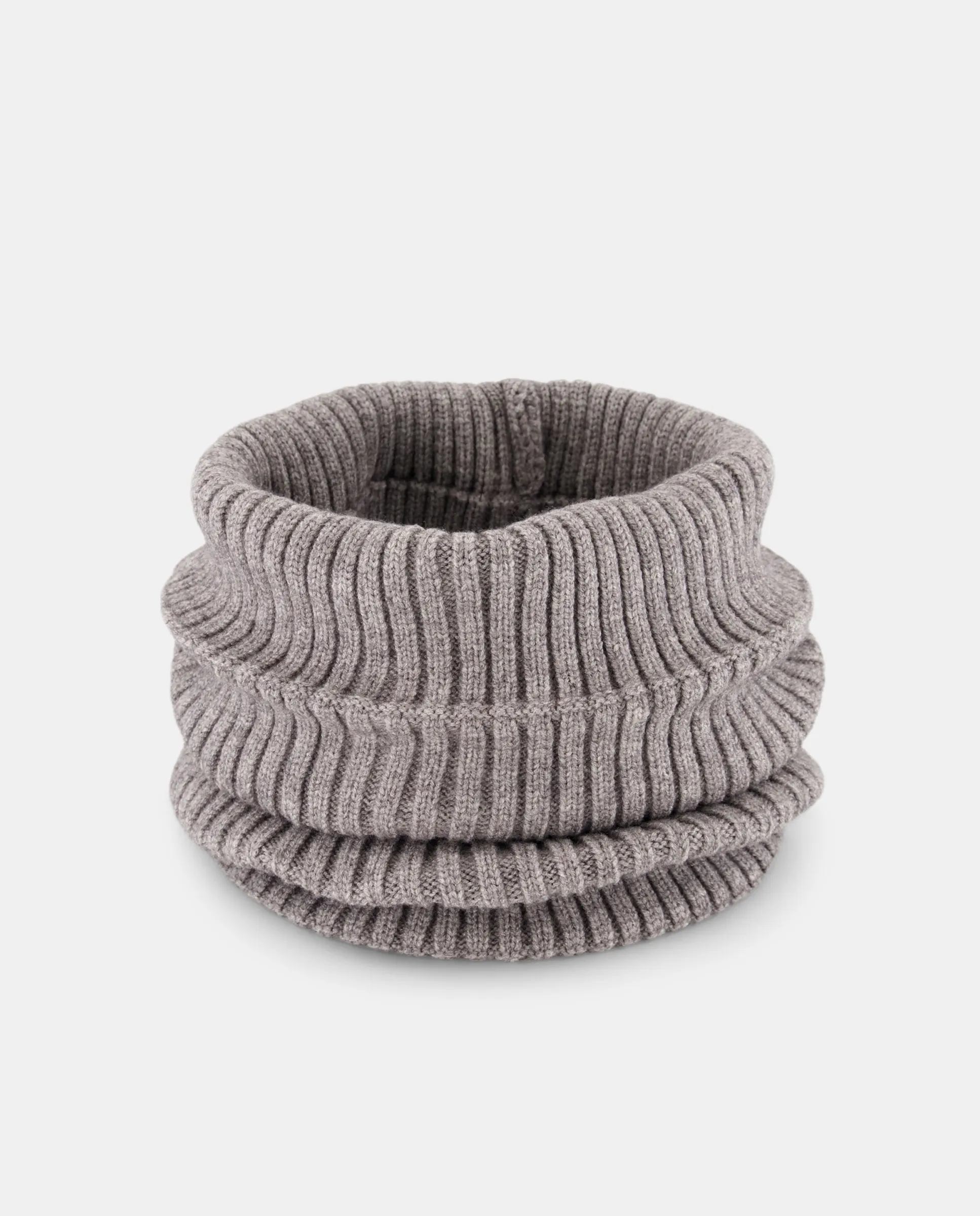 Гладкий ребристый воротник для мальчика Kids El Corte Inglés, светло-серый
Гладкий ребристый воротник для мальчика Kids El Corte Inglés, светло-серый