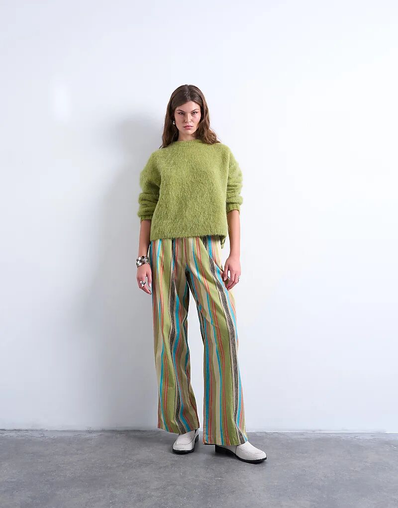 Брюки-баллоны Topshop из льняного материала в разноцветную полоску
Брюки-баллоны Topshop из льняного материала в разноцветную полоску