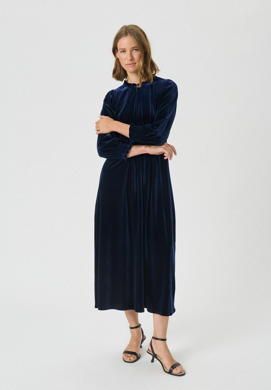 Платье Part Two VANISSAPW DR, Peacoat/Dark Blue
Платье Part Two VANISSAPW DR, Peacoat/Dark Blue