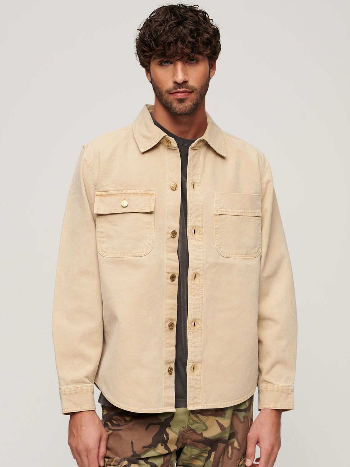 Верхняя рубашка из холщовой ткани Superdry, бледный хаки
Верхняя рубашка из холщовой ткани Superdry, бледный хаки