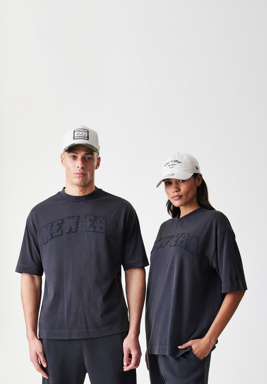 Футболка New Era TEE UNISEX, Black, Черный, Футболка New Era TEE UNISEX, Black
Футболка New Era TEE UNISEX, Black, Черный, Футболка New Era TEE UNISEX, Black