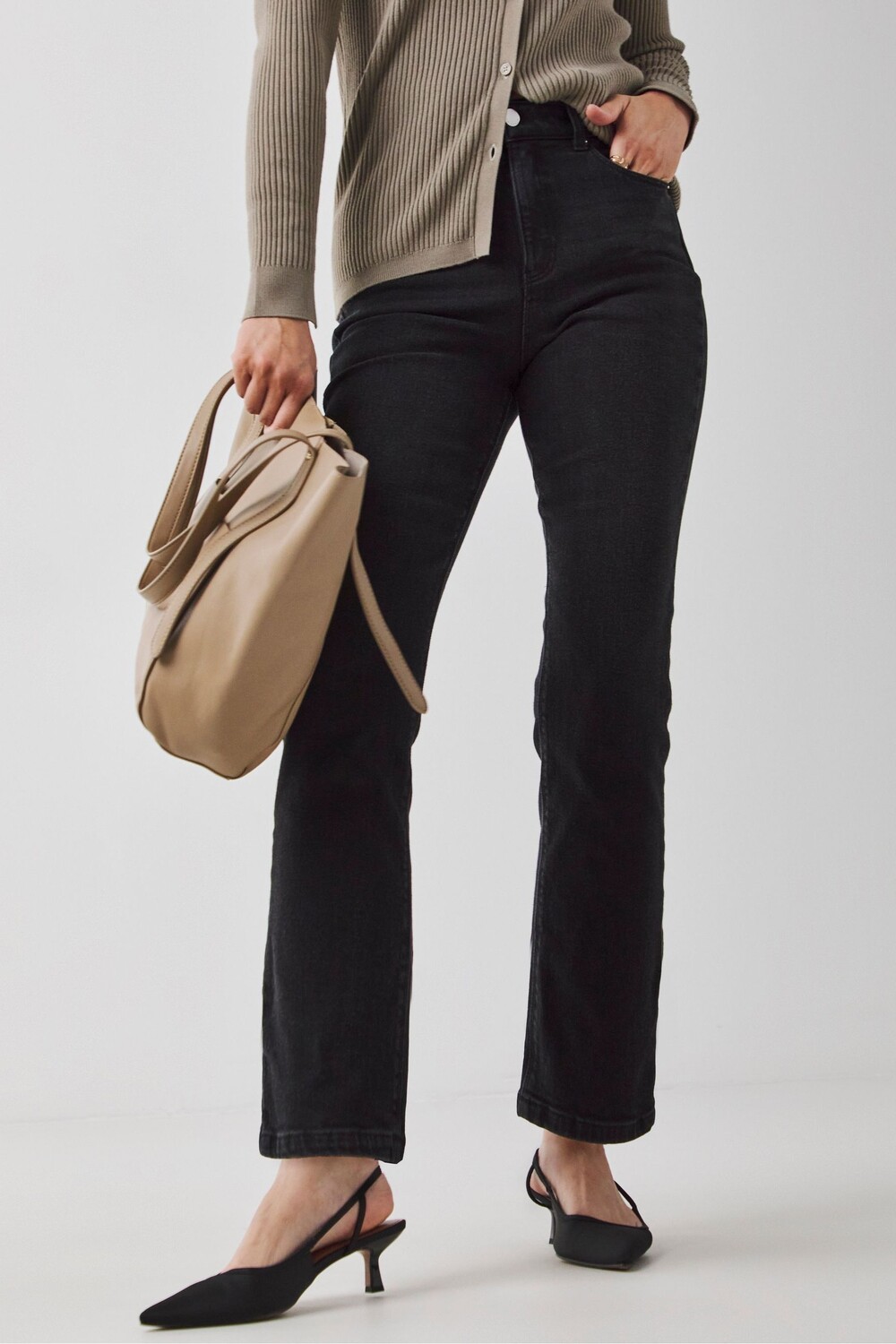 Джинсы Magisculpt прямого кроя Jd Williams, черный
Джинсы Magisculpt прямого кроя Jd Williams, черный