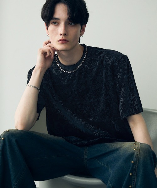 Футболка с эффектом «силы плеч», бархатистая Shoowtime, черный
Футболка с эффектом «силы плеч», бархатистая Shoowtime, черный