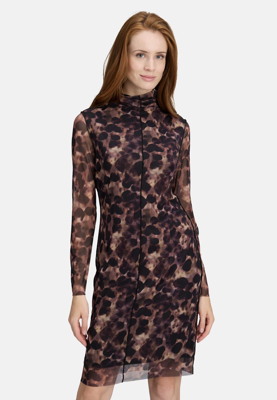 Платье Cartoon MIT KRAGEN, Apricot Black/Brown
Платье Cartoon MIT KRAGEN, Apricot Black/Brown