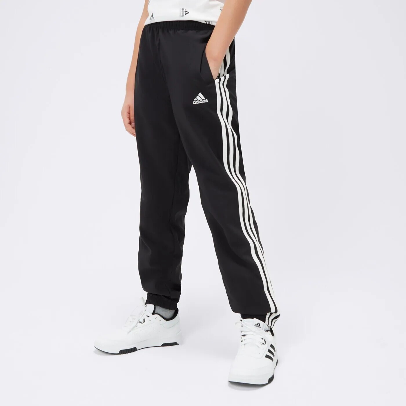 Брюки тканые Adidas 3S, черный
Брюки тканые Adidas 3S, черный