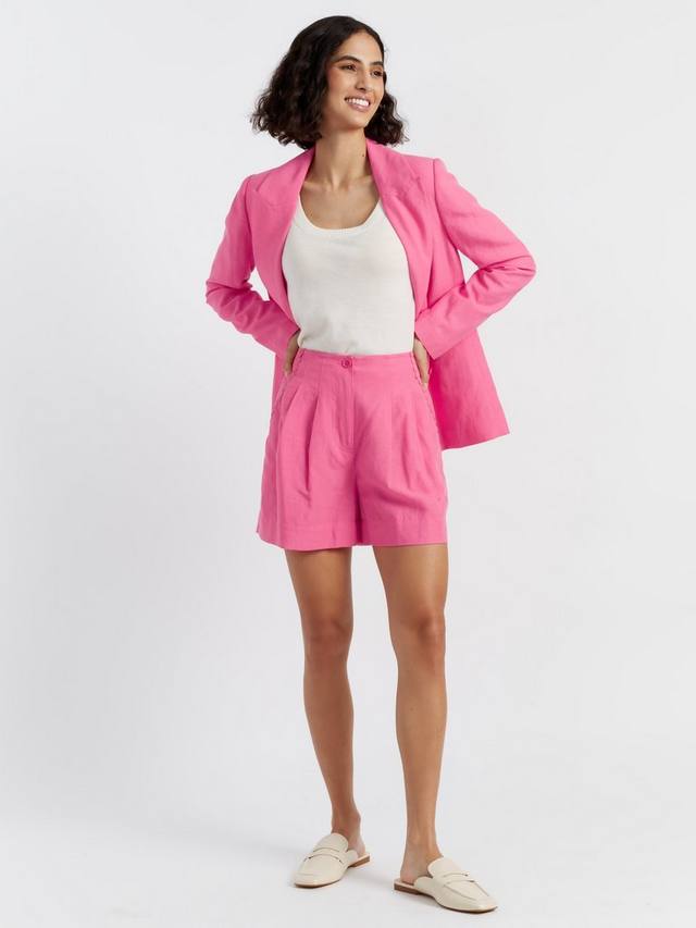 Широкие шорты с защипами Chinti & Parker, Camellia Rose
Широкие шорты с защипами Chinti & Parker, Camellia Rose