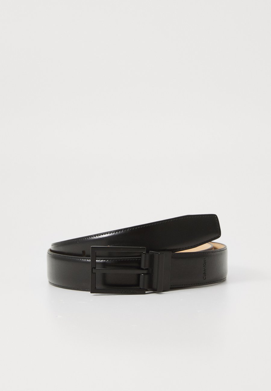 Ремень Calvin Klein CLASSIC SQUARE, Black/Matte Black/Black
Ремень Calvin Klein CLASSIC SQUARE, Black/Matte Black/Black