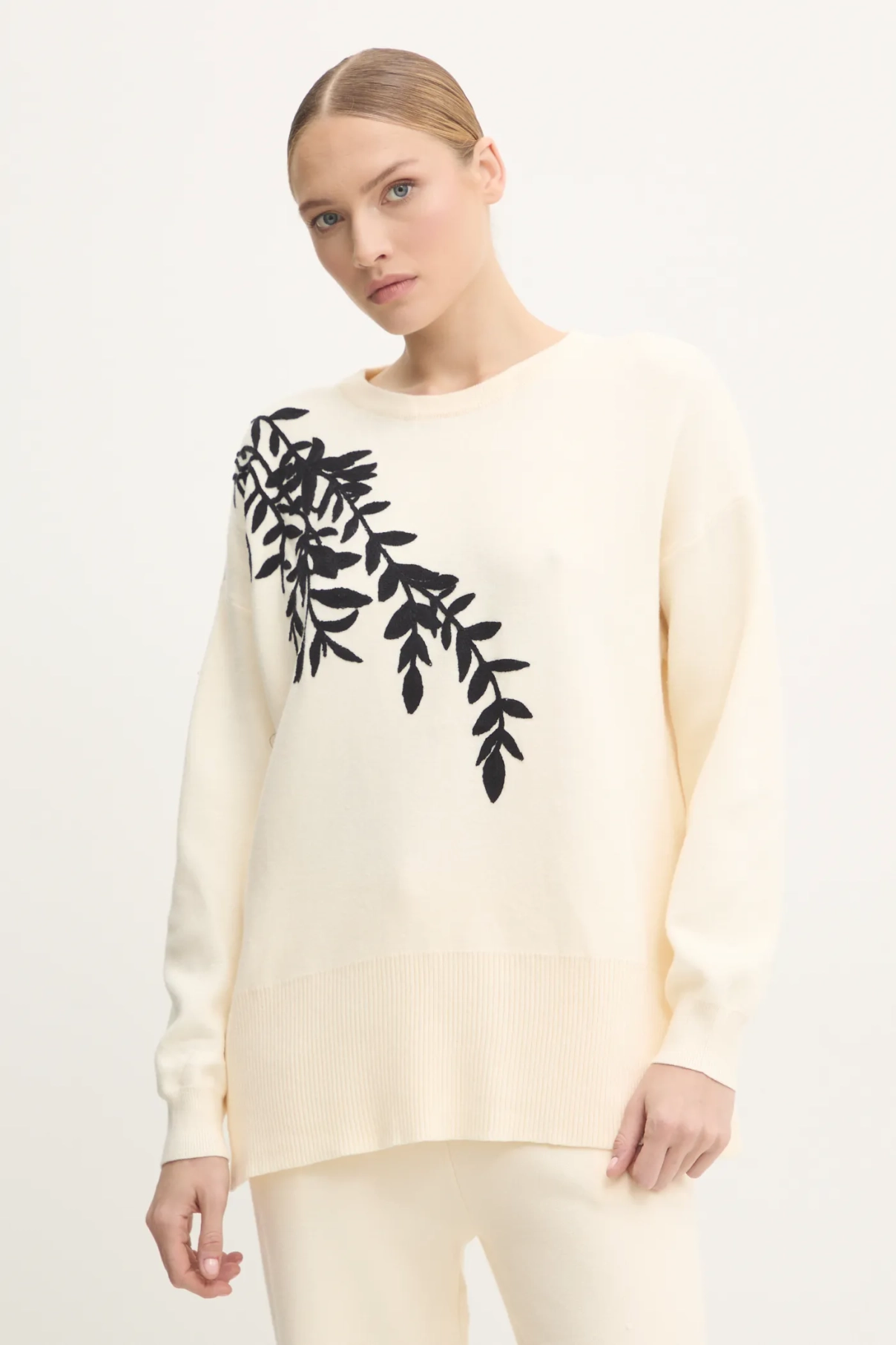 Свитер Answear Lab, бежевый
Свитер Answear Lab, бежевый