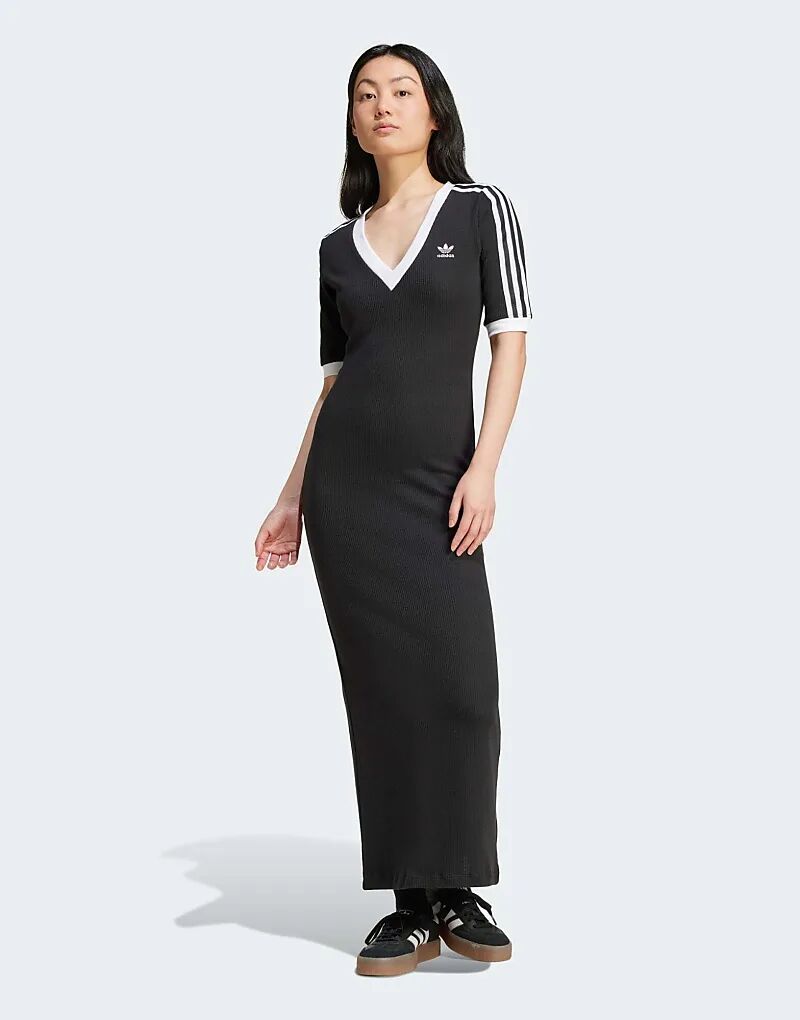 Платье Adicolor с тремя полосками и V-образным вырезом черного цвета adidas Originals
Платье Adicolor с тремя полосками и V-образным вырезом черного цвета adidas Originals