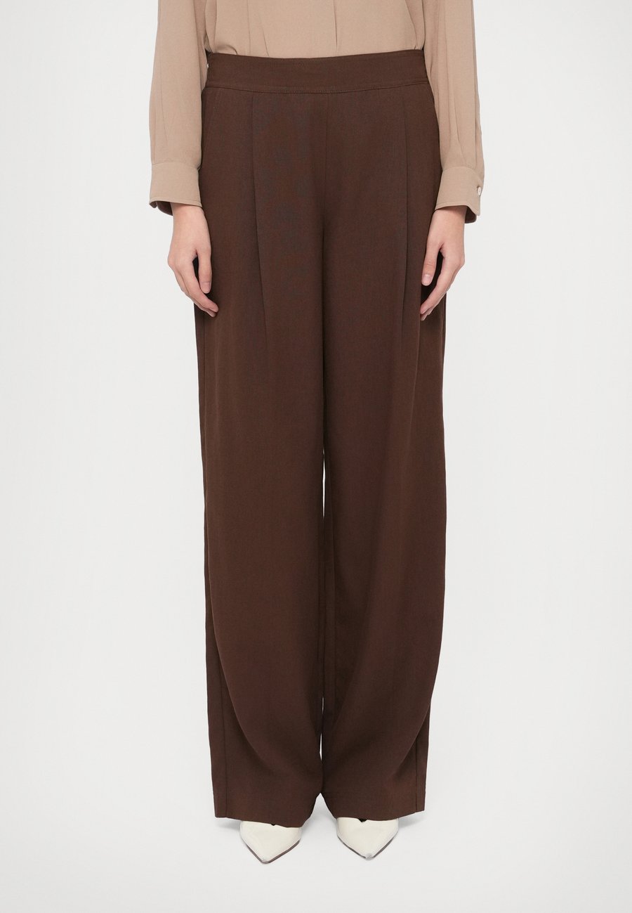 Брюки Marella STARGA PANTALONE LUNGO, Marrone/Brown
Брюки Marella STARGA PANTALONE LUNGO, Marrone/Brown