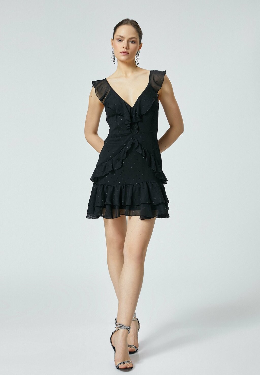 Платье-футляр Koton, черный
Платье-футляр Koton, черный