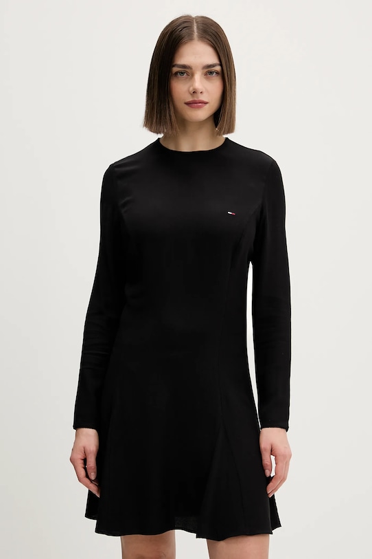 Платье Tommy Jeans, черный
Платье Tommy Jeans, черный