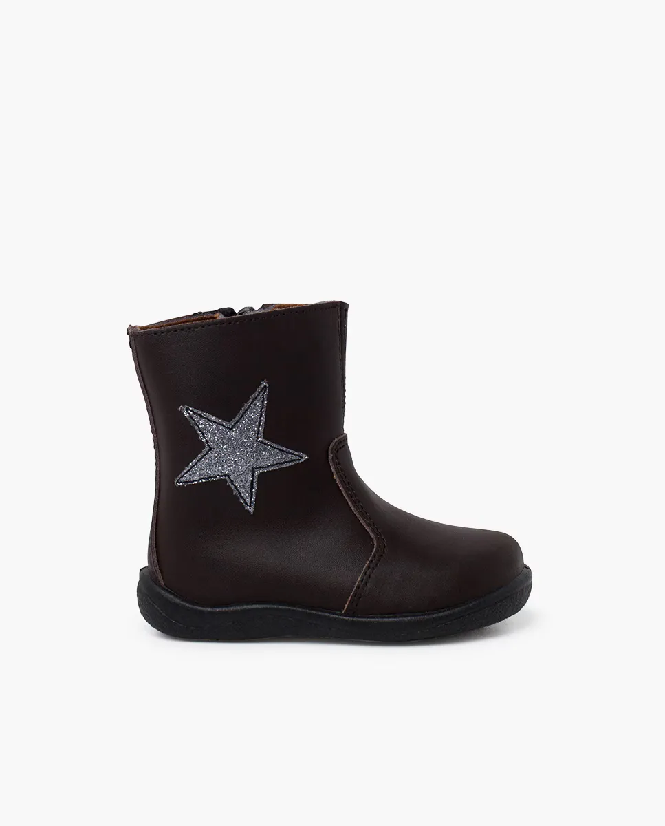 Детские моющиеся кожаные сапоги со звездой и молнией Pisamonas, коричневый
Детские моющиеся кожаные сапоги со звездой и молнией Pisamonas, коричневый