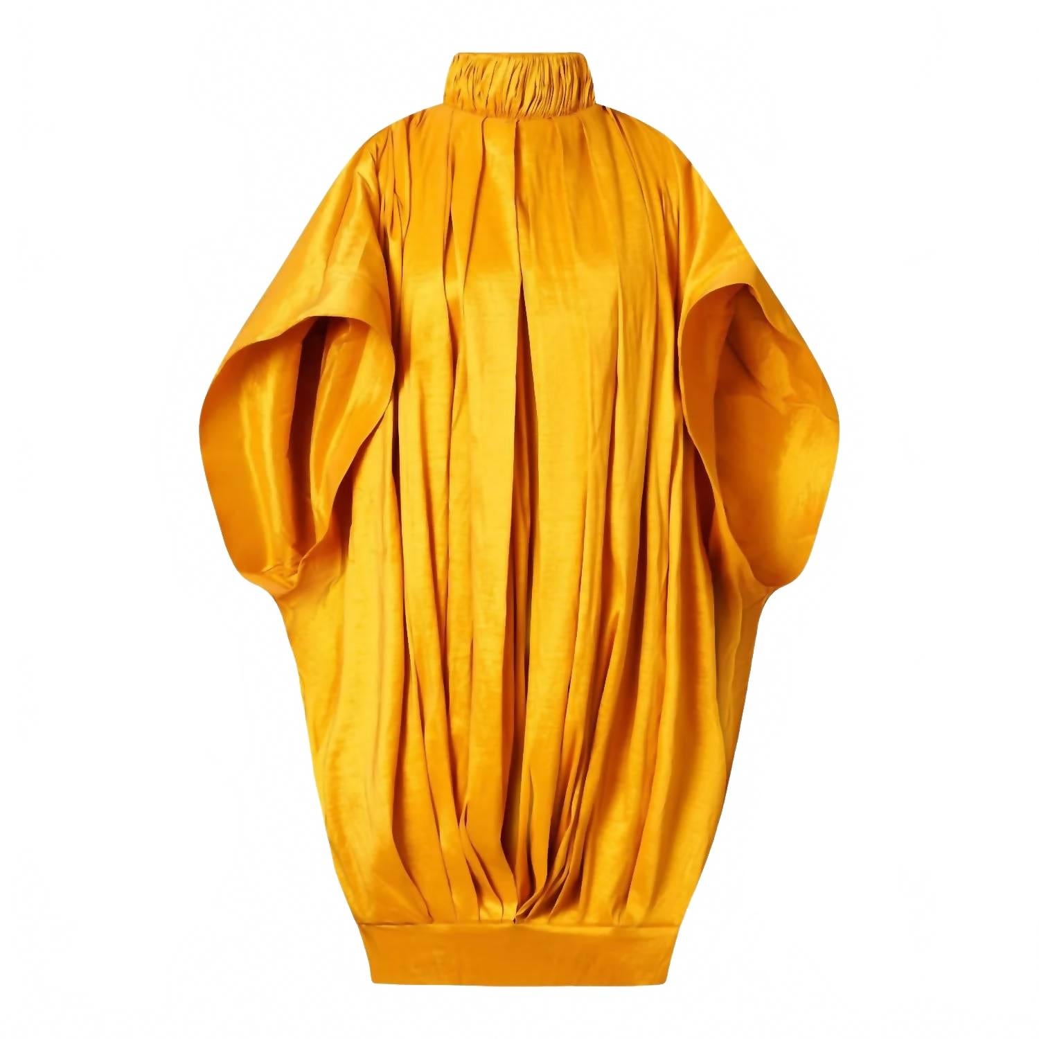 Платье Tola Cocoon в желтом цвете Chuks Collins 
Платье Tola Cocoon в желтом цвете Chuks Collins