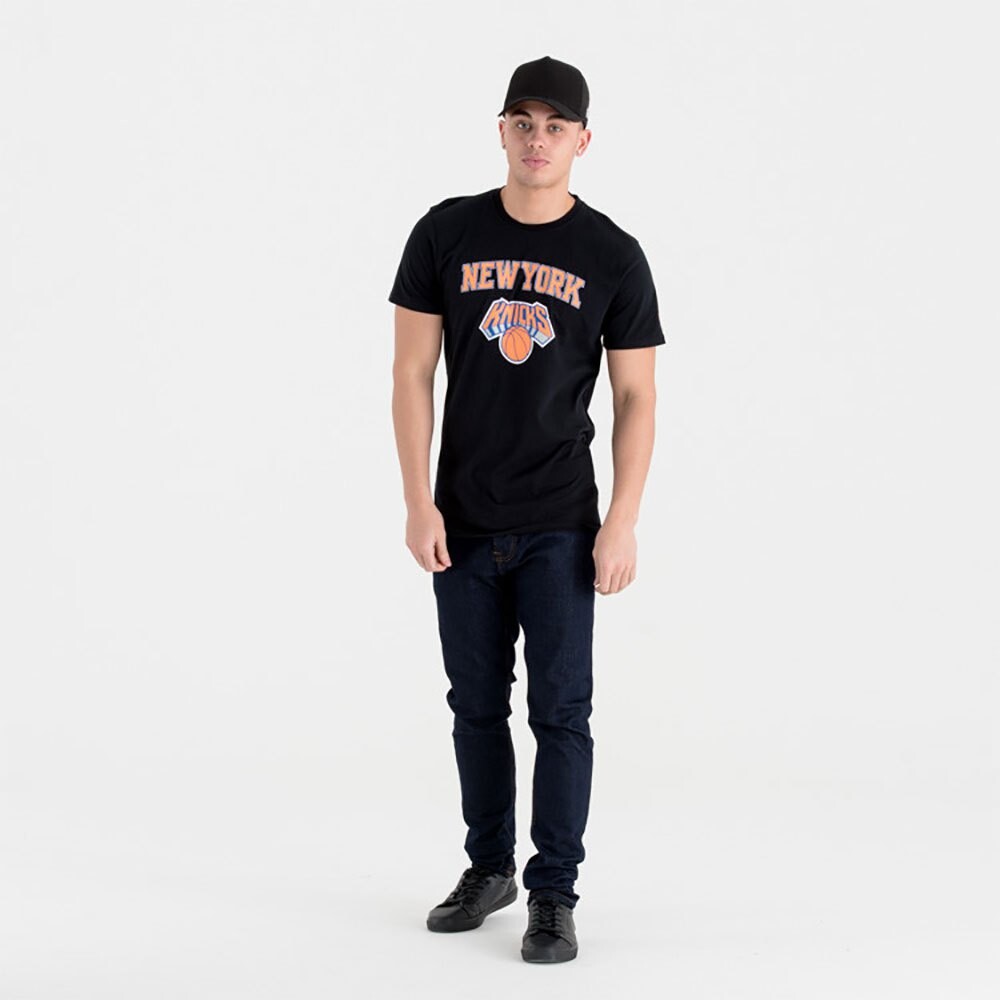 Футболка New Era NBA Regular New York Knicks, черный
Футболка New Era NBA Regular New York Knicks, черный