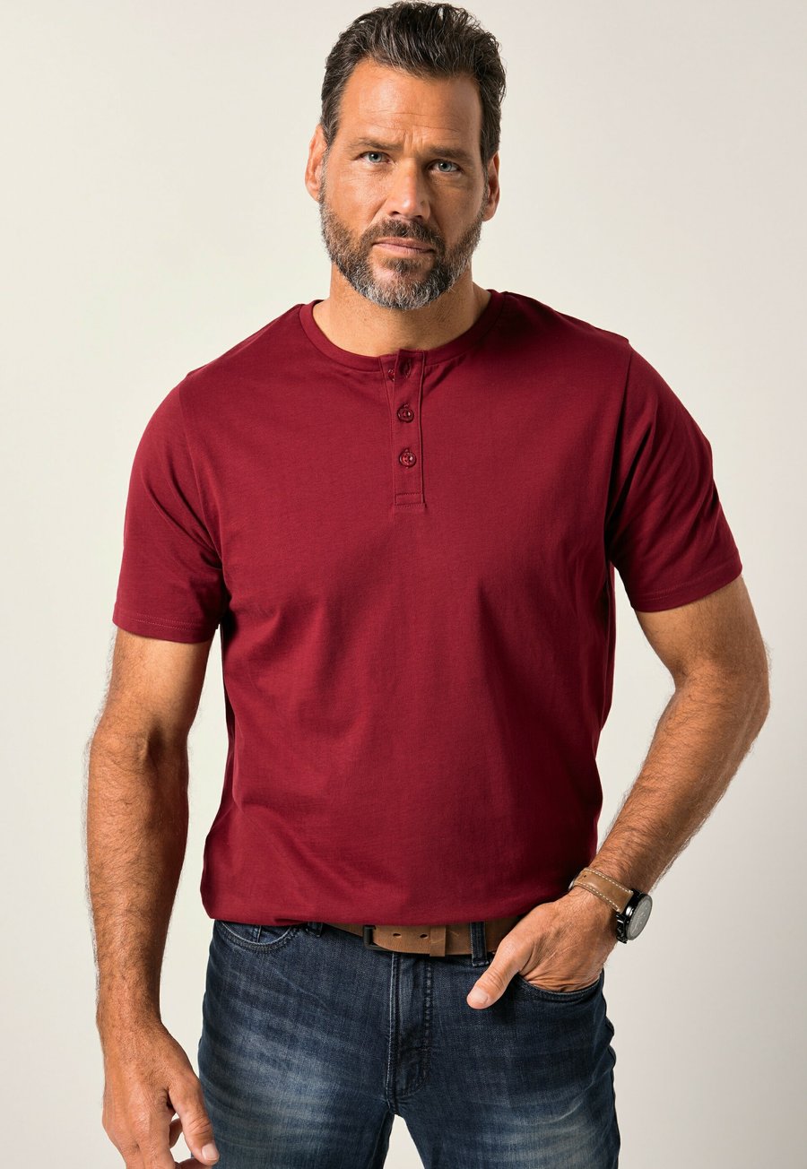 Футболка JP1880 HENLEY, Copper /Bordeaux
Футболка JP1880 HENLEY, Copper /Bordeaux