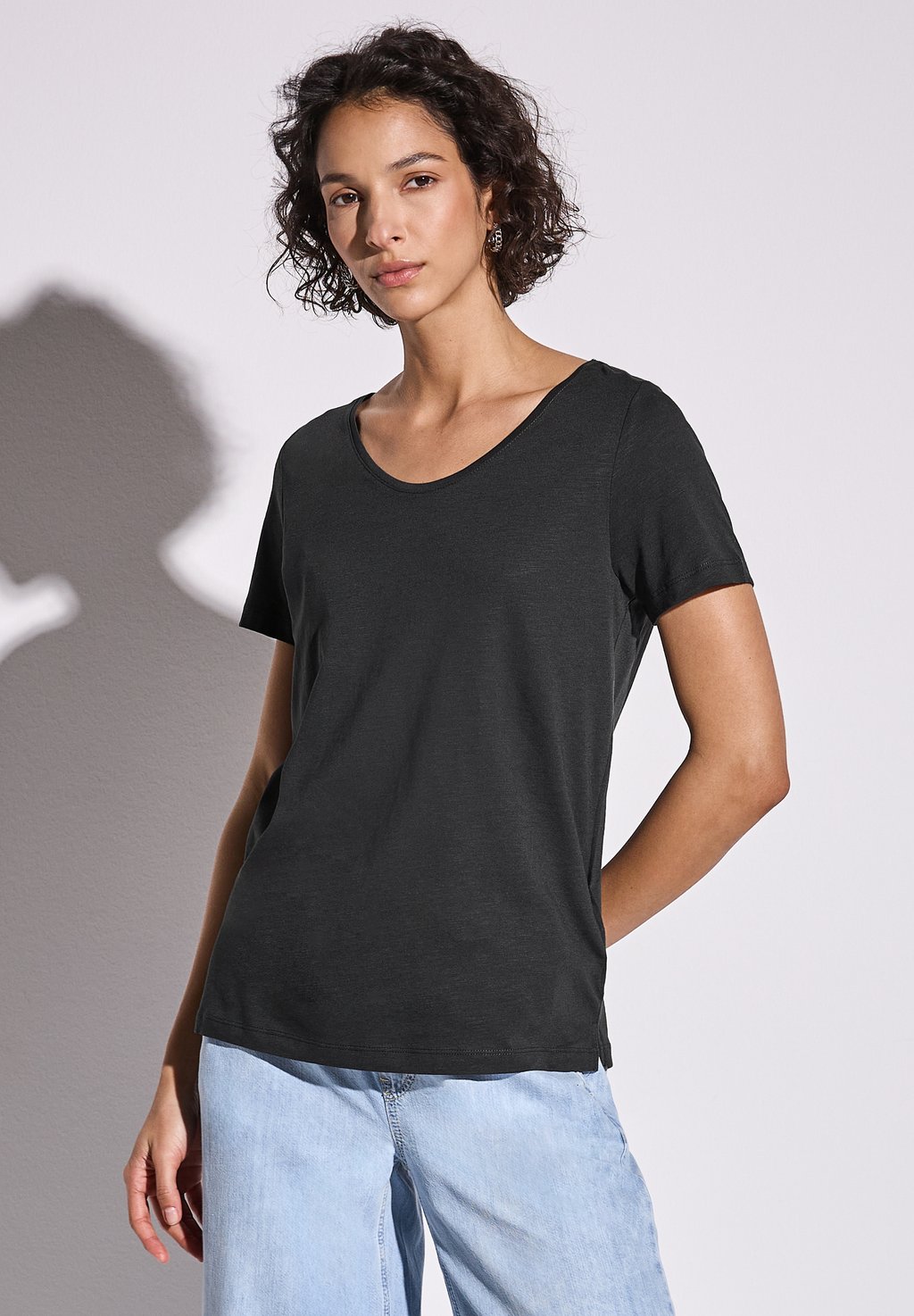 Базовая футболка STREET ONE, серый
Базовая футболка STREET ONE, серый